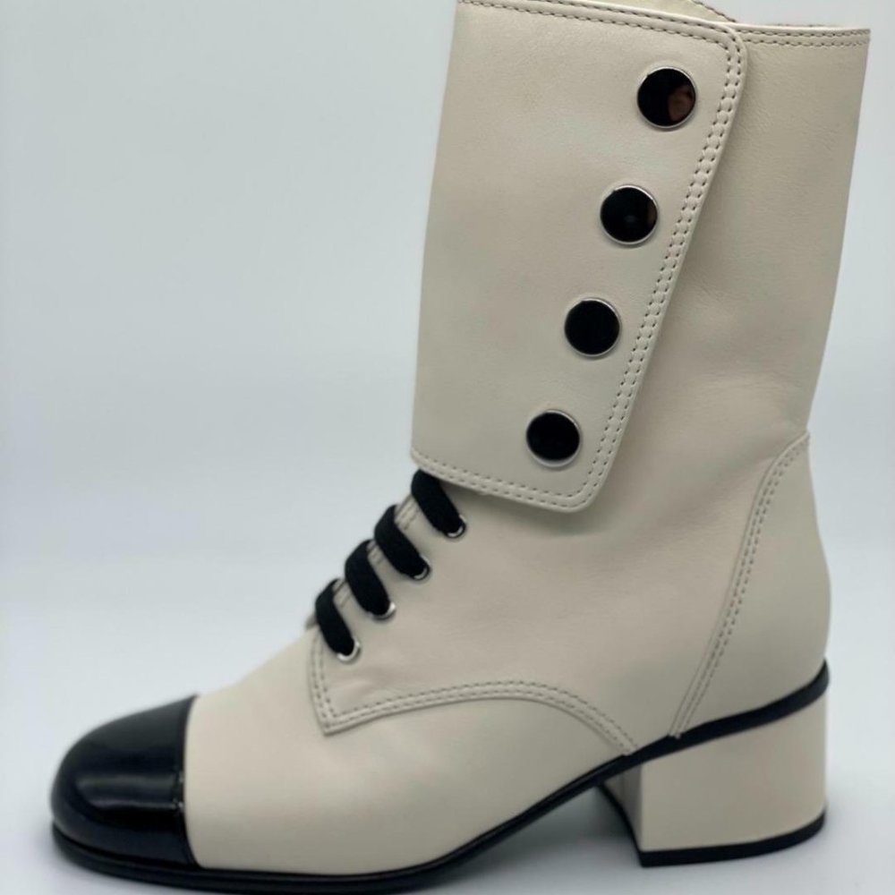 CHANEL 19B Two Tone Calfskin Leather Signature Logo Lace Up Booties Boots - Picture 3 of 14